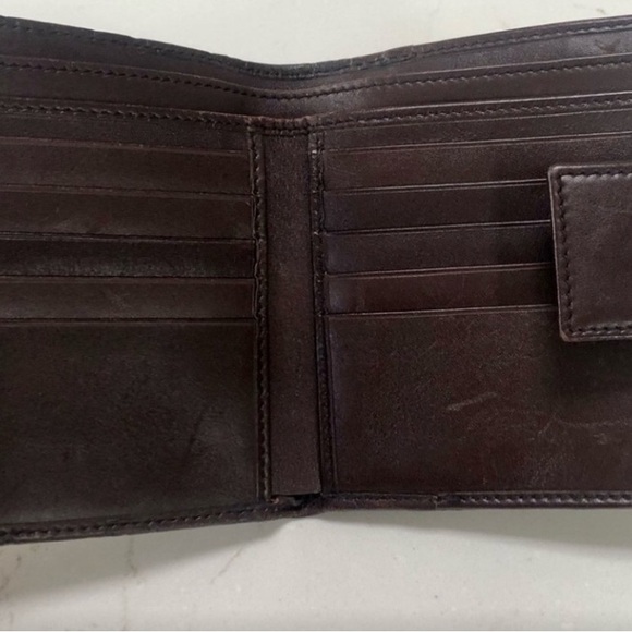 Gucci wallet rehab Approximately 5x5 - Picture 5 of 10